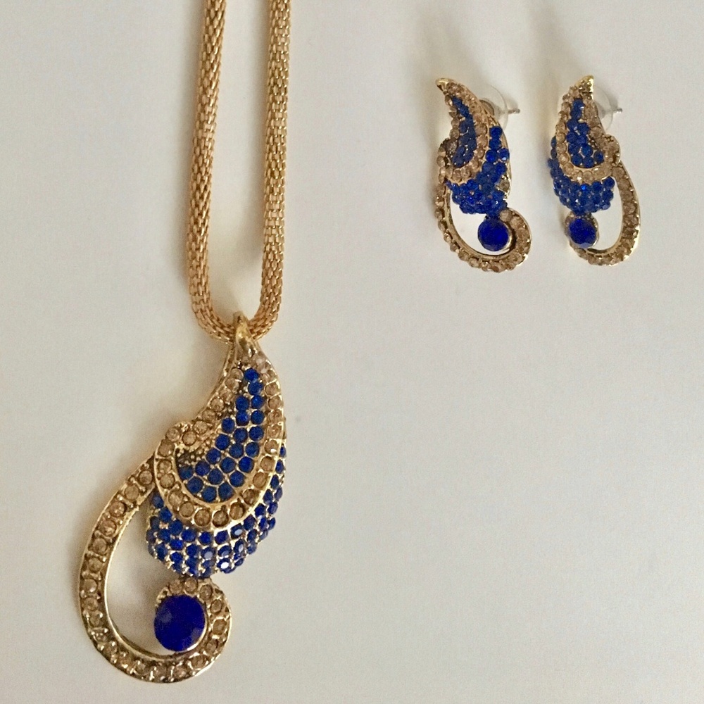 Fancy blue & gold stones necklace and earrings set